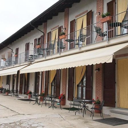 Agriturismo Le Viole Barolo Εξωτερικό φωτογραφία