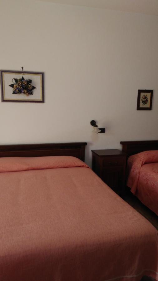 Agriturismo Le Viole Barolo Εξωτερικό φωτογραφία