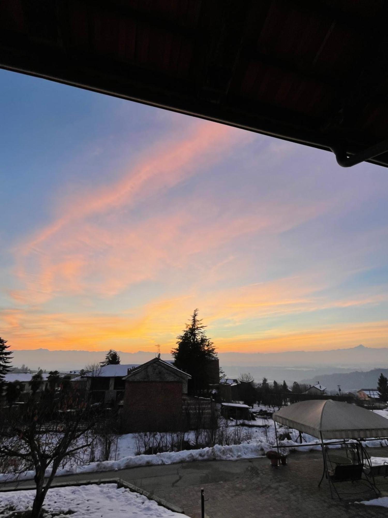 Agriturismo Le Viole Barolo Εξωτερικό φωτογραφία