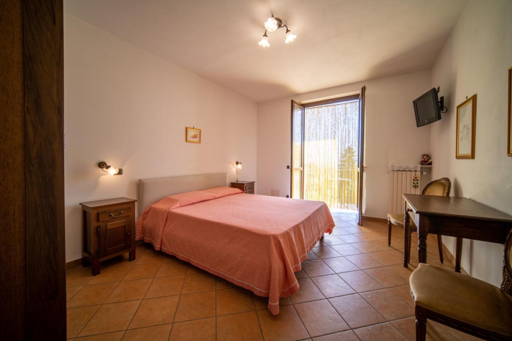 Agriturismo Le Viole Barolo Εξωτερικό φωτογραφία